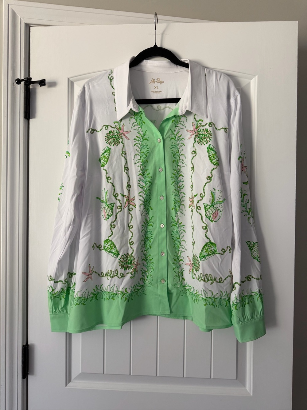 NWT Lilly Pulitzer Koko button down size XL - original retail $178